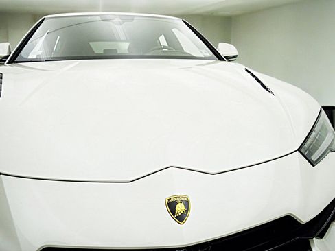 Used 2024 Lamborghini Urus S image 21