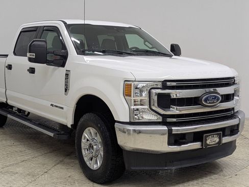 Certified 2022 Ford F250 XLT w/ FX4 Off-Road Package image 6