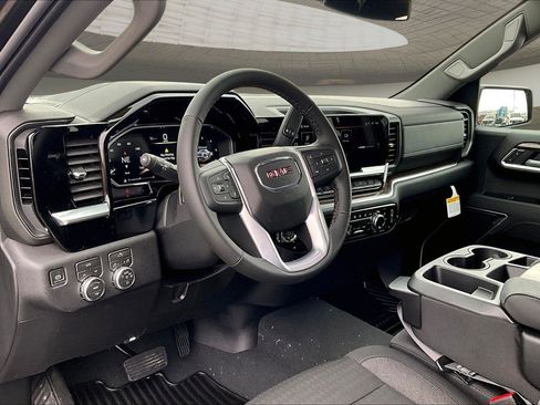 New 2026 GMC Sierra 1500 Elevation image 8