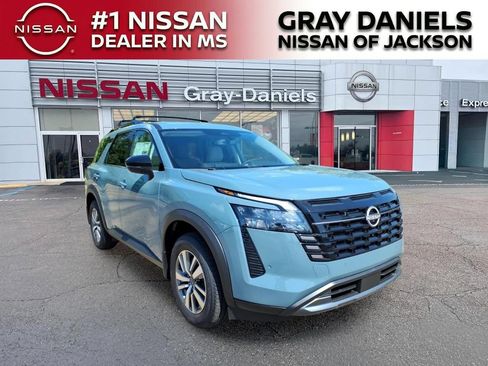 New 2026 Nissan Pathfinder SL w/ Cargo Package FWD image 1