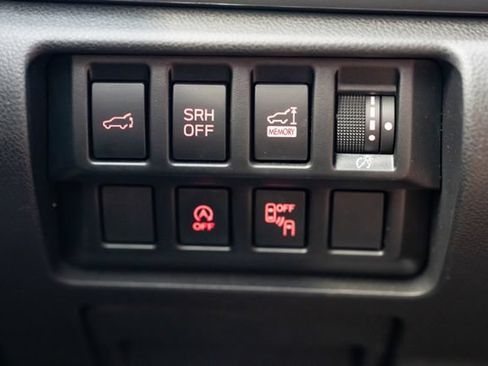 Used 2023 Subaru Forester Premium AWD/4WD image 18