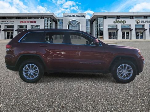 Used 2022 Jeep Grand Cherokee Laredo X image 9