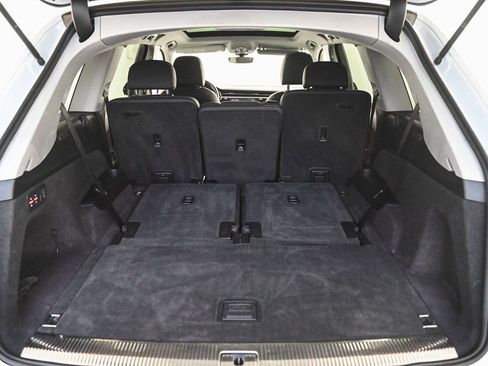 Used 2024 Audi Q7 3.0T Premium Plus image 37