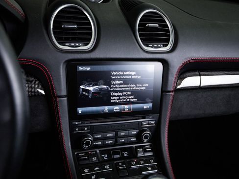 Certified 2024 Porsche 718 Boxster GTS RWD image 18