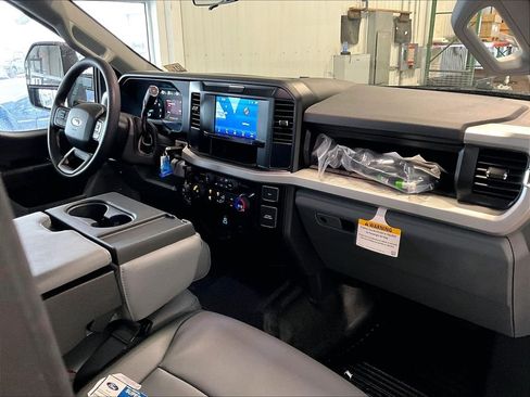 New 2026 Ford F250 XL w/ XL Chrome Package AWD/4WD image 10