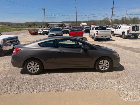 Used 2012 Honda Civic LX image 2