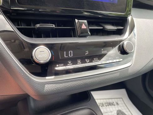 Used 2025 Toyota Corolla LE FWD image 25