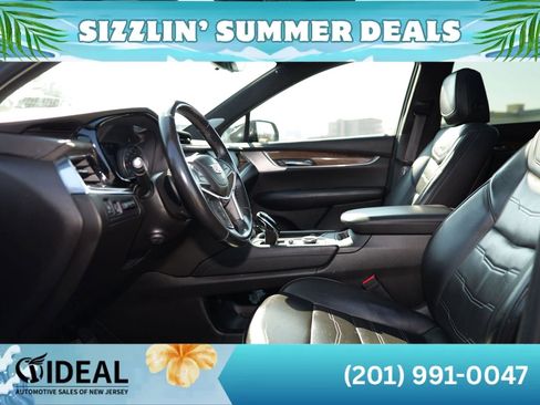 Used 2020 Cadillac XT5 Premium Luxury w/ Platinum Package AWD/4WD image 18