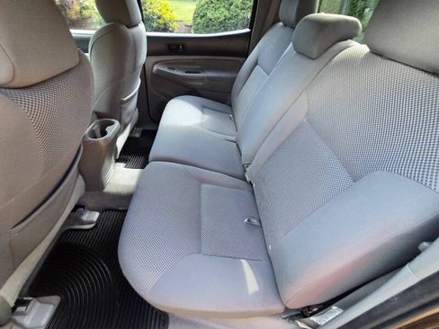 Used 2005 Toyota Tacoma 4x4 Double Cab image 16