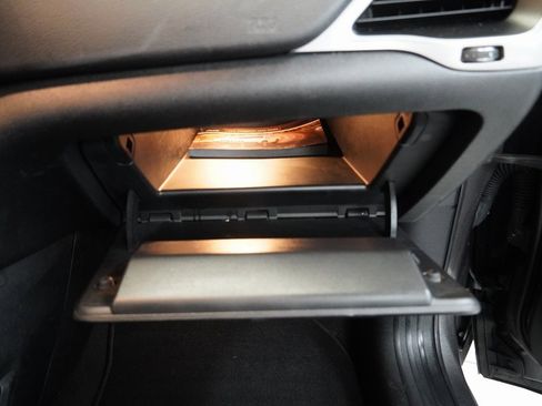 Used 2019 Jeep Cherokee Latitude Plus image 28