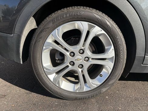 Used 2020 Chevrolet Bolt LT image 5