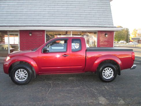 Used 2014 Nissan Frontier SV w/ SV Value Truck Package image 11