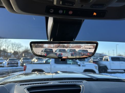 Used 2022 GMC Sierra 2500 Denali image 6