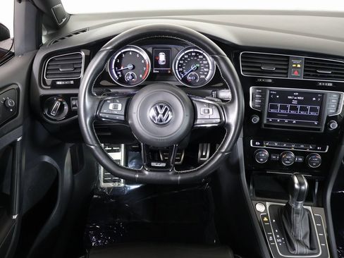 Used 2016 Volkswagen Golf R 4-Door image 31