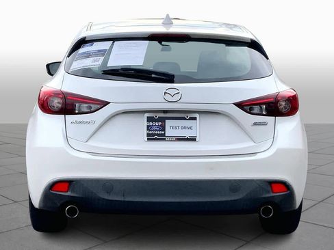 Used 2015 MAZDA MAZDA3 i Touring w/ Technology Package image 4