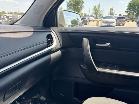 Used 2013 Chevrolet Traverse LT image 14