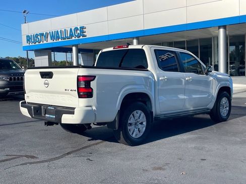 Used 2023 Nissan Frontier SV w/ Technology Package image 7