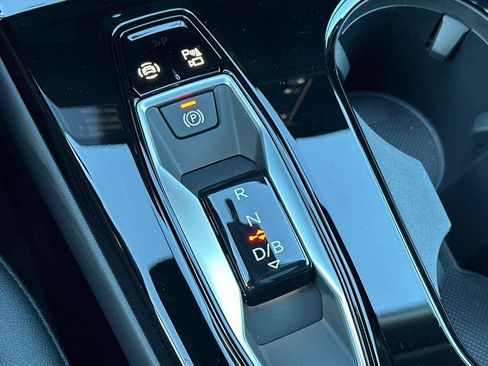 New 2025 Audi Q6 e-tron Premium Plus image 21