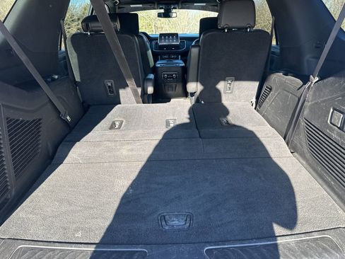 Used 2021 GMC Yukon SLT w/ SLT Luxury Plus Package image 40