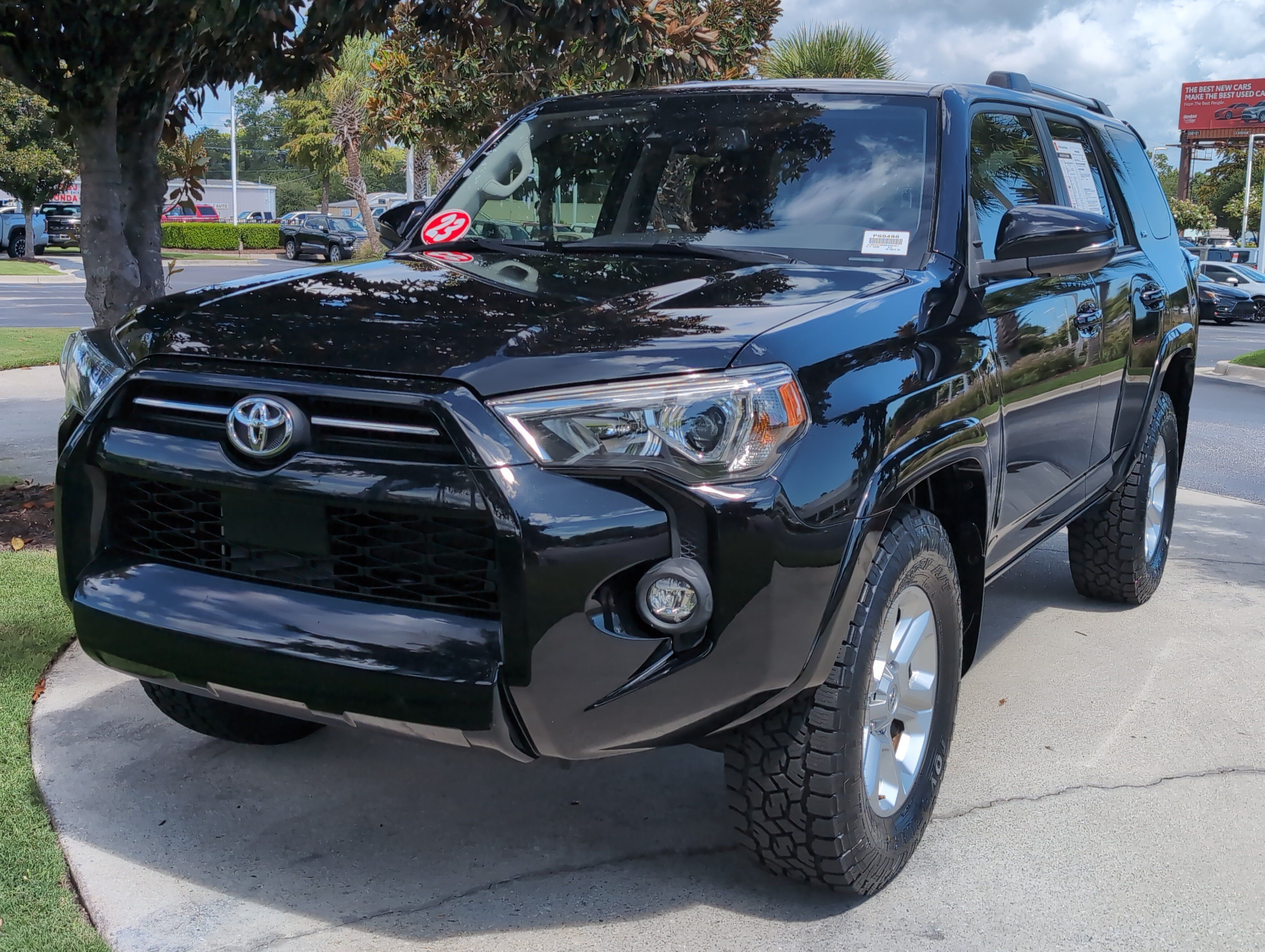 Certified 2023 Toyota 4Runner SR5 Premium w/ Moonroof Package RWD image 5