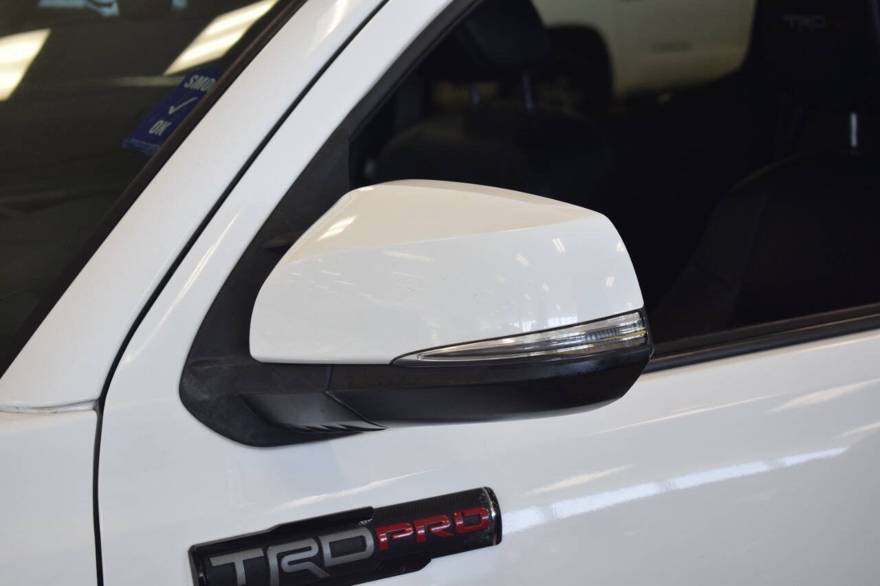Used 2017 Toyota Tacoma TRD Pro AWD/4WD image 21