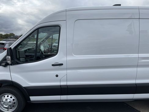 New 2026 Ford Transit 350 148 Medium Roof AWD image 39