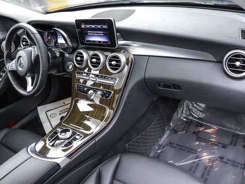 Used 2018 Mercedes-Benz C 300 4MATIC Sedan image 26
