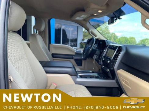 Used 2018 Ford F150 XLT w/ Equipment Group 302A Luxury AWD/4WD image 18