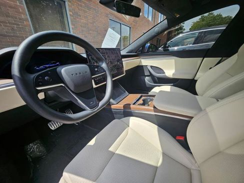Used 2023 Tesla Model S Standard Range AWD/4WD image 37
