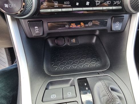 Certified 2025 Toyota RAV4 XLE AWD/4WD image 19