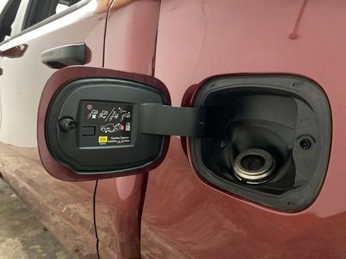 Used 2023 RAM 1500 Lone Star image 88