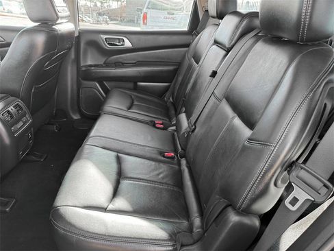 Used 2013 Nissan Pathfinder SL w/ SL Premium Pkg image 27