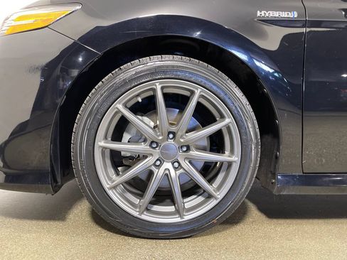 Certified 2019 Toyota Camry XLE w/ Driver Assist Package FWD image 11
