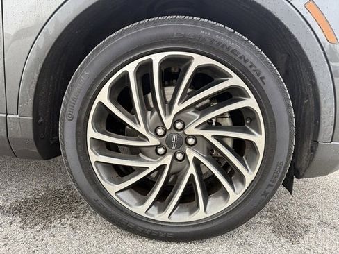 Used 2019 Lincoln Nautilus Reserve w/ Cargo Utility Package image 23