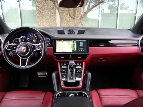 Used 2019 Porsche Cayenne S AWD/4WD image 7