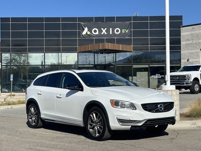 Used 2016 Volvo V60 T5 Cross Country Platinum w/ Climate Package