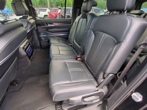 Used 2024 Jeep Grand Wagoneer L Series II w/ Quick Order Packagew 28T AWD/4WD image 15