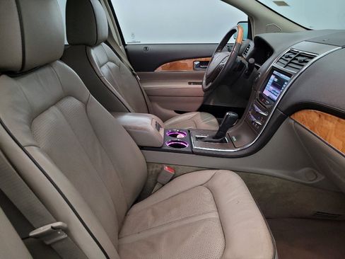 Used 2015 Lincoln MKX FWD w/ Equipment Group 101A image 21