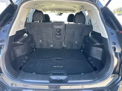 Used 2020 Nissan Rogue SV AWD/4WD image 6