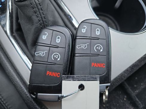 Used 2019 Jeep Grand Cherokee Altitude RWD image 33
