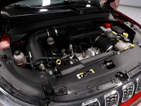 Used 2025 Jeep Compass Latitude image 15