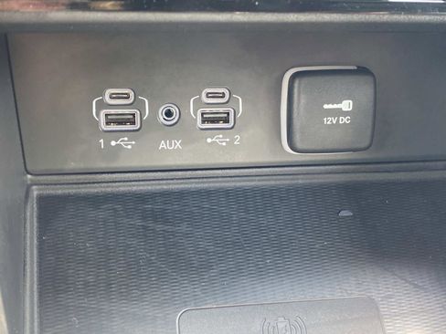 Used 2024 Jeep Grand Cherokee Laredo X w/ Luxury Tech Group I RWD image 42