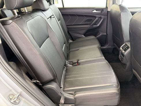 Certified 2024 Volkswagen Tiguan SE image 28