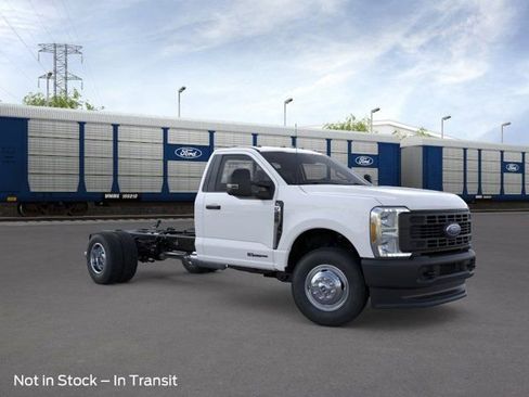 New 2026 Ford F350 4x4 Regular Cab DRW Super Duty image 7