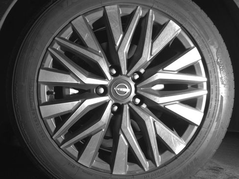 Used 2025 Nissan Altima 2.5 SV image 12