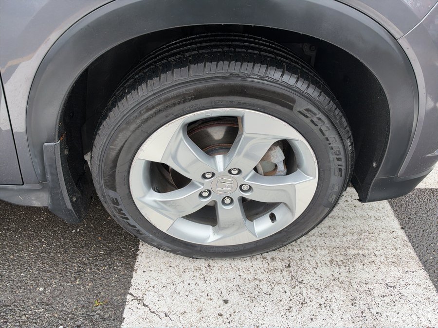 Used 2017 Honda HR-V LX image 11