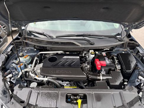 Used 2025 Nissan Rogue SV FWD image 34