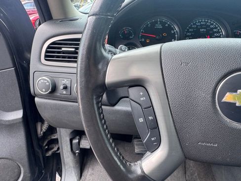 Used 2013 Chevrolet Avalanche LT image 13