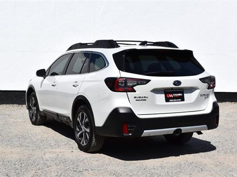 Used 2022 Subaru Outback Limited XT w/ Popular Package #2 AWD/4WD image 2