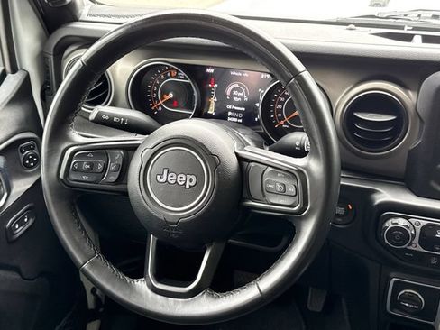 Used 2020 Jeep Gladiator Sport w/ Quick Order Package 24S AWD/4WD image 14